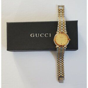 Gucci Vintage Womens Watch Silver Gold